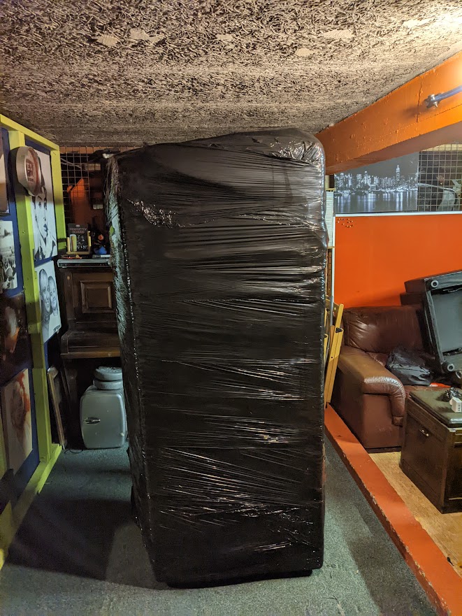 Protecting a sofa for transport 3 seater leather sofa