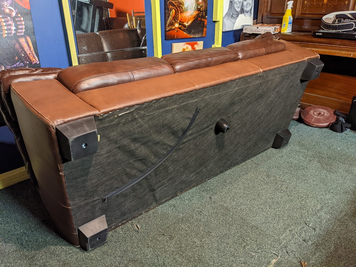Protecting a sofa for transport 3 seater leather sofa