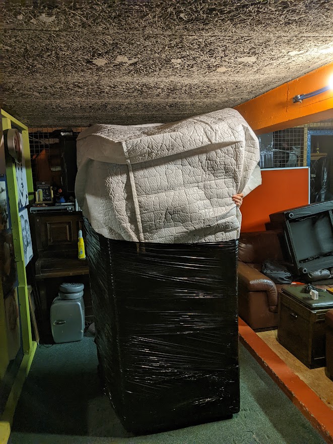 Protecting a sofa for transport 3 seater leather sofa